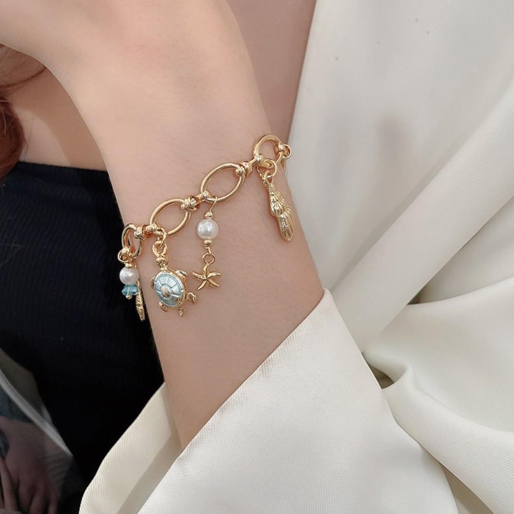 Ornaments Turtle Zinc Zinc Alloy Woven Bangle Zinc Zinc Alloy Rhinestone Pearl Shell Beaded Hand Chain  Daily