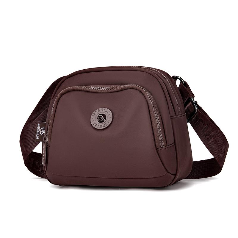 Stylish Crossbody Bag for Women with Adjustable Strap and Multiple Compartments for Daily Use and Travel