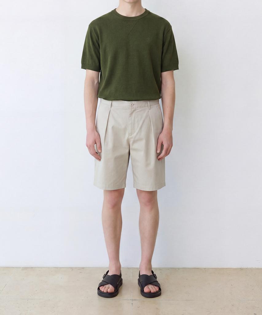 Edeunbeoleokeulleob Inverted Tuck Shorts (Light Beige)