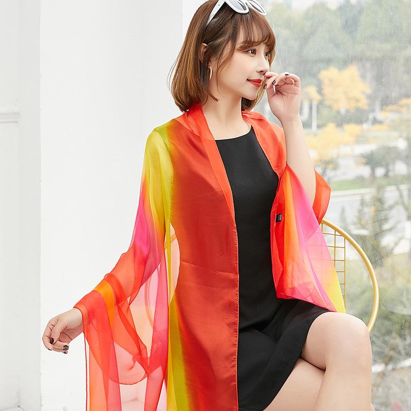 Frühling/Sommer Neu Damen Seidenschal 140 * 195cm Simulierter Seidentwill Quadratischer Schal Mode Bedruckter Großer Quadratischer Schal Professioneller Schal