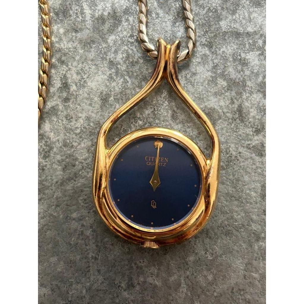 Used Rare Item CITIZEN Pendant Watch Gold Navy Quartz
