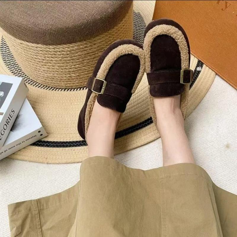 Wearing warm women's new flat-bottomed Doudou shoes, winter velvet and one pedal, retro thick cotton shoes for women