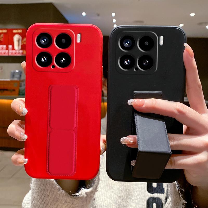 Xiaomi Mi 15 Mobile Phone Case New Magnetic Wristband 15Pro Car Bracket 14Pro All-inclusive Anti-drop Soft Case Solid Color
