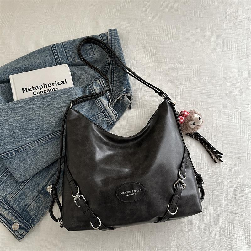 Large Capacity Tote Bag Women's 2025 Autumn and Winter New Retro Fashion Shoulder Bag Feeling Messenger Bag Student Class Bag
