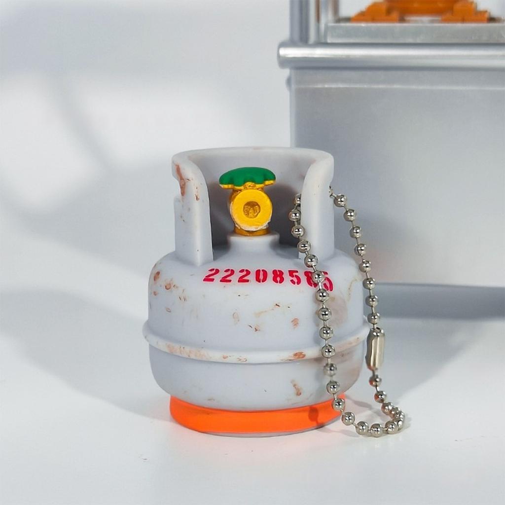 Vintage Rusty Gas Cylinder Keychain with Unique Industrial Design Hanging Ornament for Everyday Use or Bag Decoration