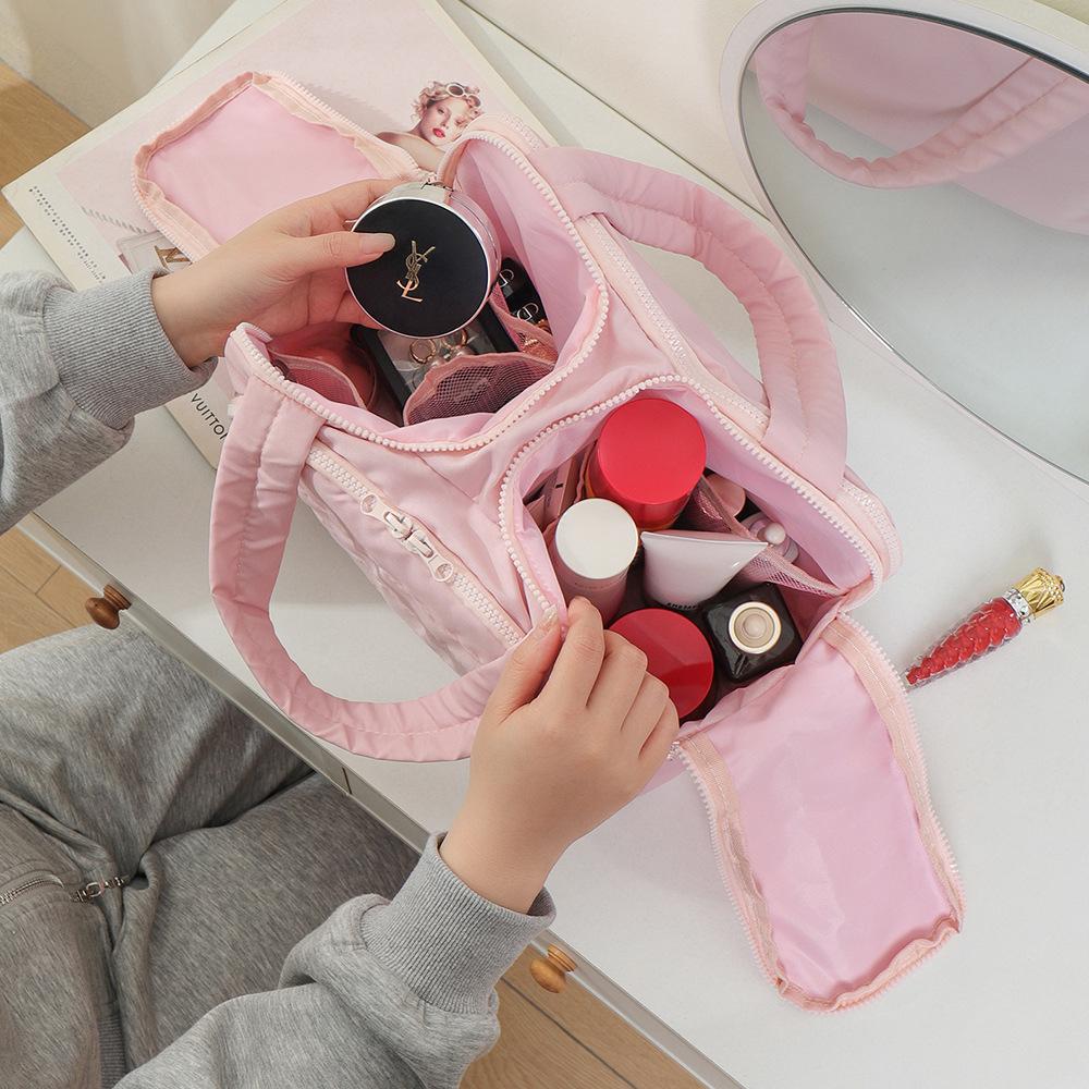 Large Capaci Portable Lightweight Makeup Bag Women's Travel Miscellaneous Storage Bag Handheld Organizer Cosmetic Pouch Wash Bag