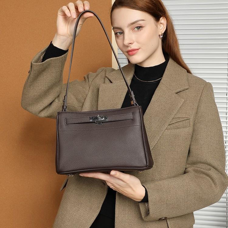 Simple Casual Small Square Bag Versatile Cowhide Lock Shoulder Messenger Bag
