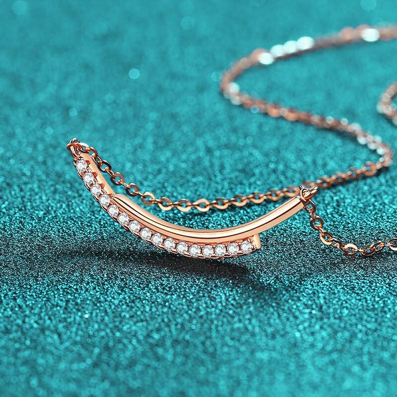 Elegant Champagne Gold Moissanite Necklace Women Sterling Leaf Pendant Minimalist Linear Chain Lightweight Daily