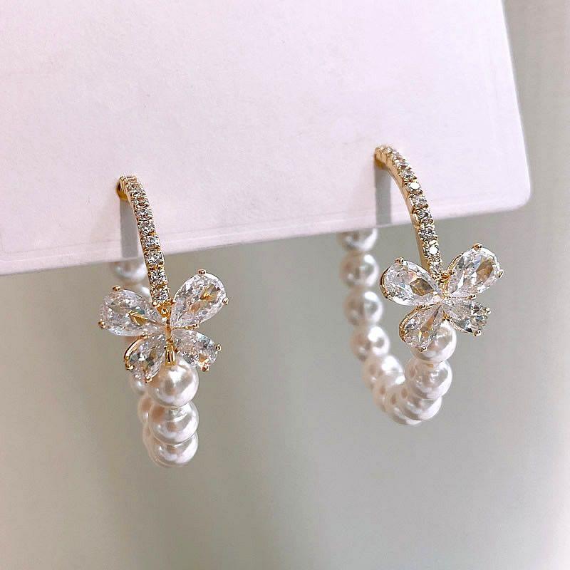 

Accessible Luxury Circle Niche Design Women s Pearl Earrings Butterfly zircon Pearl circle