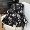 2025 early spring outside the city of Gusu, new product temperament, retro and advanced sense, jade buckle, placket and flower vest