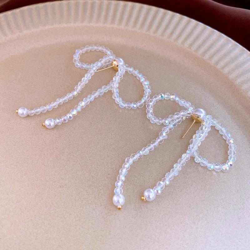 

High-End Crystal Pearl Bow Stud Earrings: Fashionable and Versatile Ear Jewelry