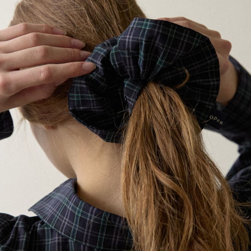 opendoor studio check scrunch burgundy