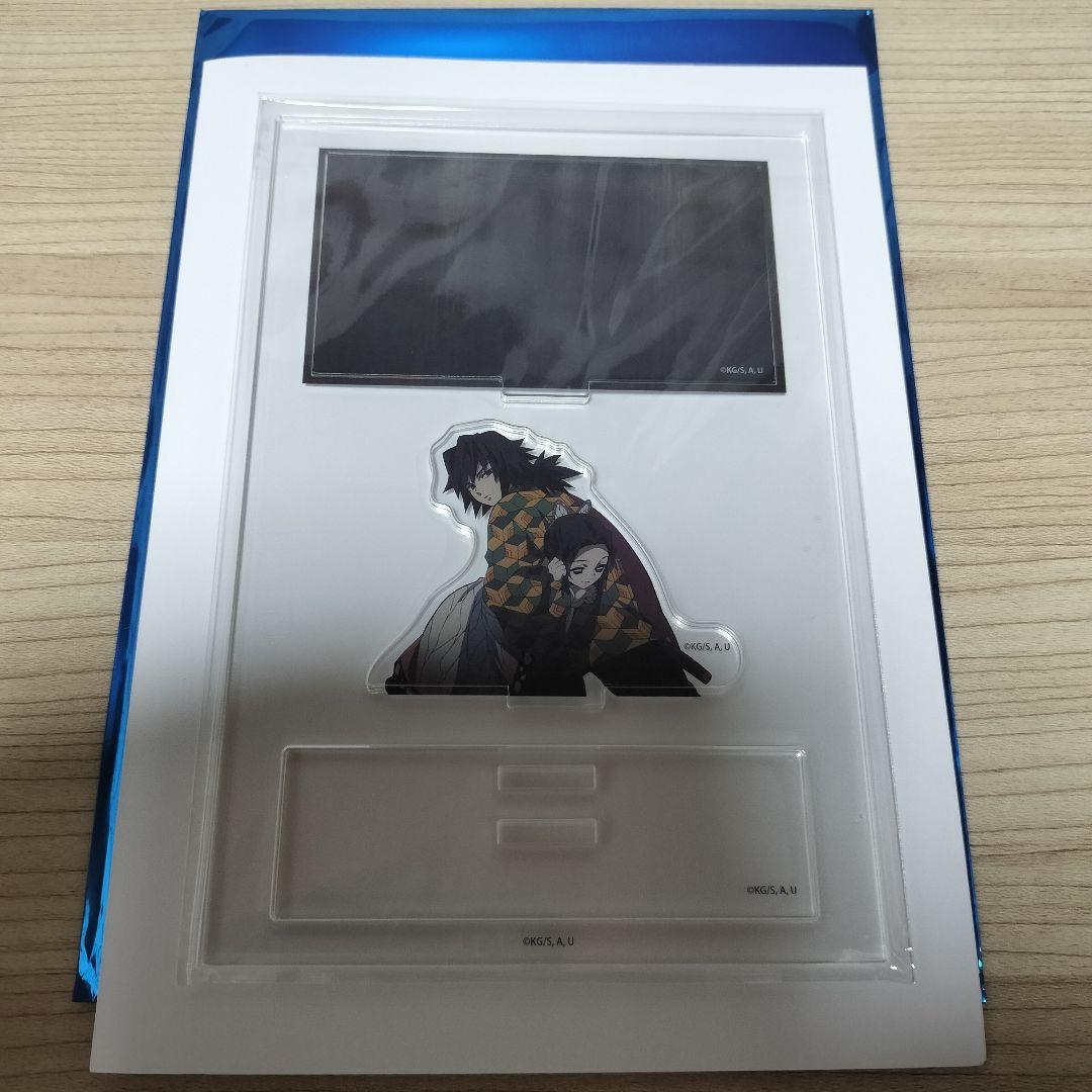 

[USED] Demon Slayer: Kimetsu no Yaiba Random Mini Diorama Acrylic Stand - Giyu Tomioka and Shinobu Kocho