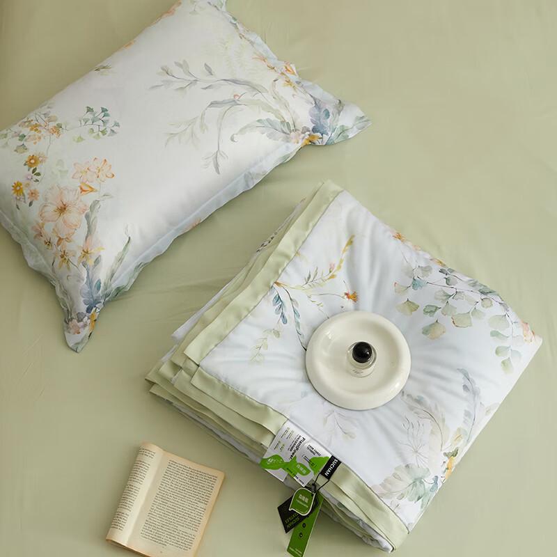 Woodpecker Tencel Summer Quilt