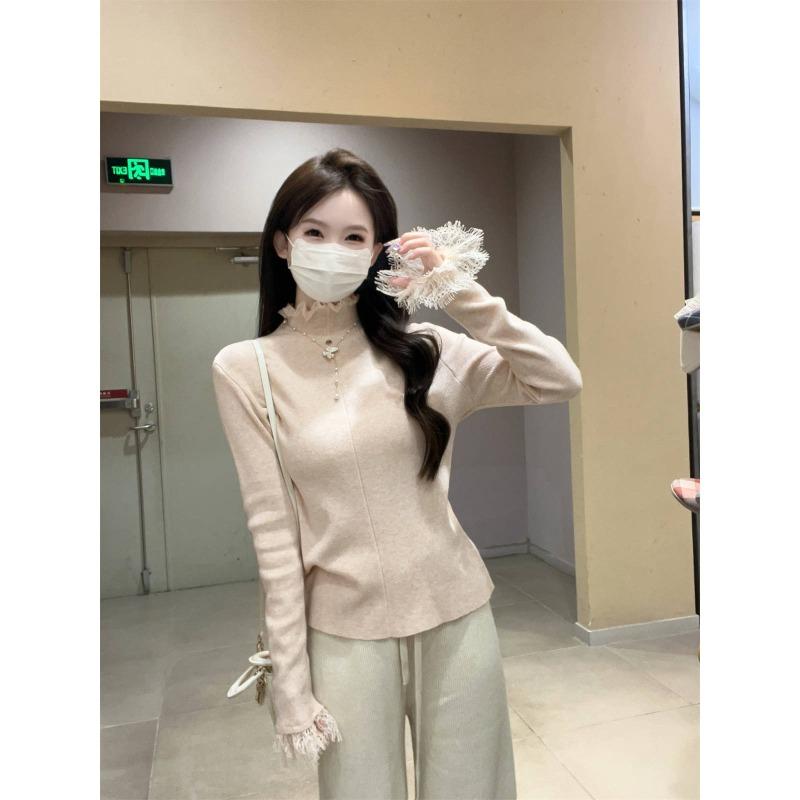 

High-end elegant semi-turtleneck knitted sweater women s lace splicing top autumn and winter new flared sleeve inner bottoming shirt L
