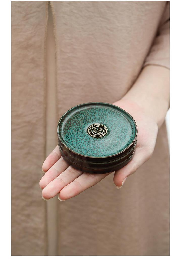 Peacock Green Glazed Ceramic Gongfu Teacup Saucer Coaster - Creative Heat-Insulating Pottery Mat for Tea Ceremony Accessories