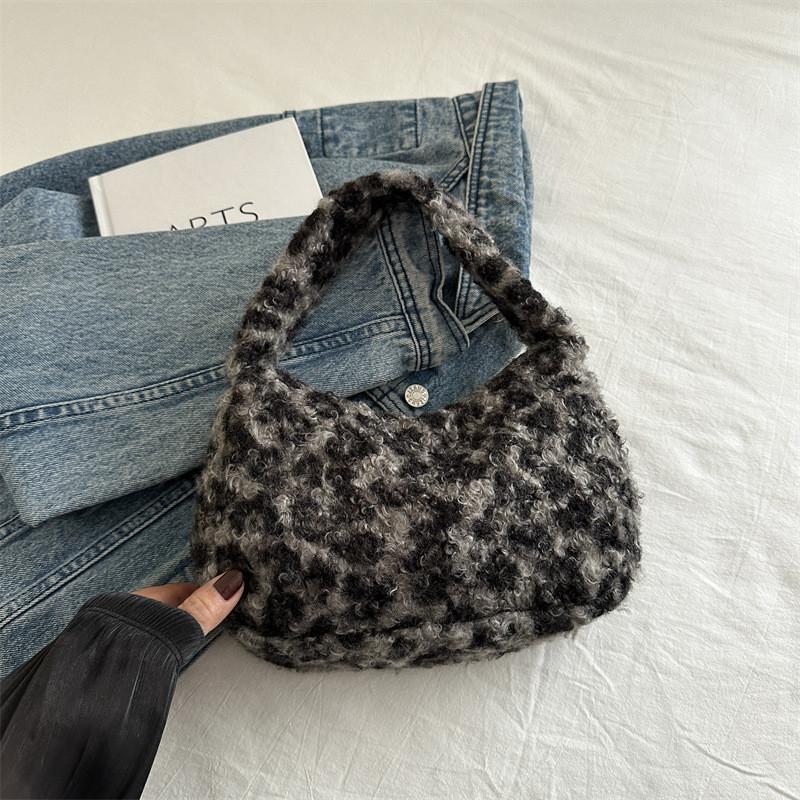 Chic Large Capacity Black White Brown Canvas Crescent Bag Perfect For Everyday Use