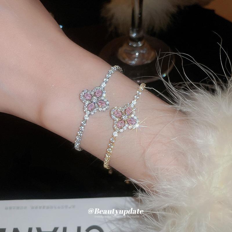 ins trend design sense pink diamond flower bracelet niche fashion bracelet women's Korean high-end commuter jewelry