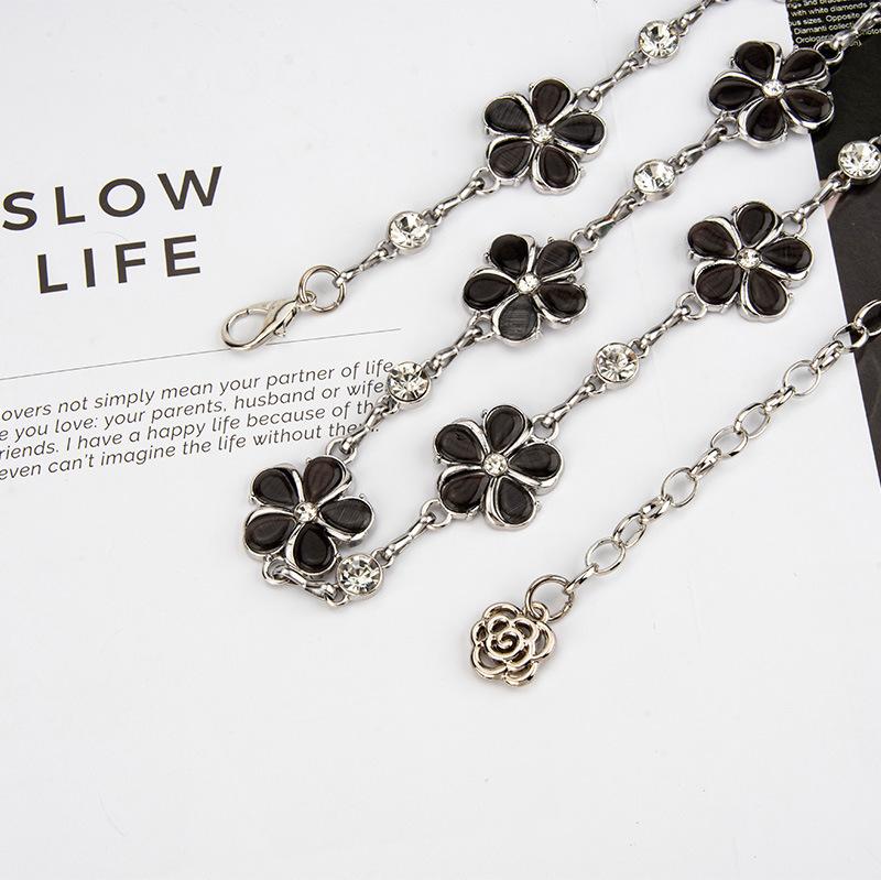 Four-leaf Clover Flowers Metal Waist Chain Women's Retro Bohemian Dress Accessories Decorative Belt Women