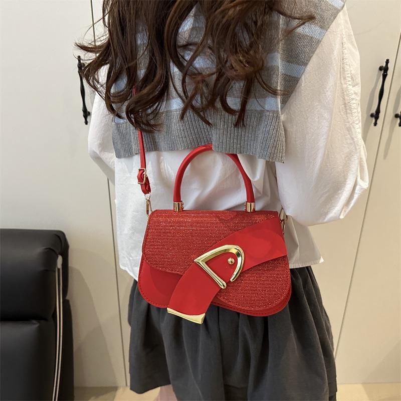 Small fresh casual fashion small square bag women's 2 summer versatile commuter shoulder bag fashion messenger bag