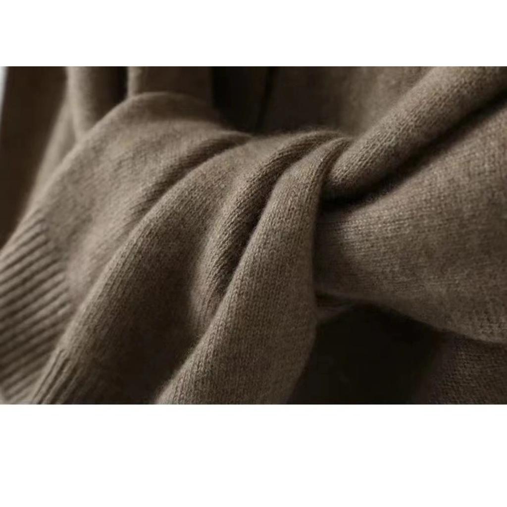 Ladies' Elegant Shawl Scarf - Soft and Warm for All Seasons, Versatile Neck Wrap Suitable for Sweaters, Shirts, and Casual Dresses