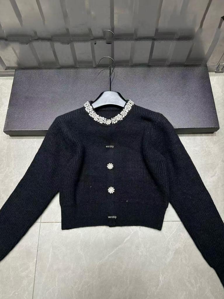 Xiangjia 2025 Autumn/Winter Rhinestone Collar Cardigan: Versatile Single-Breasted Knit Short Top