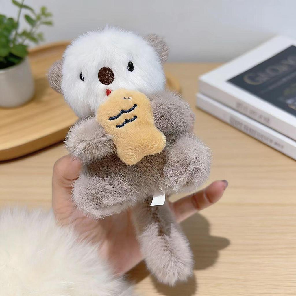 Cute Otter Plush Keychain: Fish-Hugging Doll Ornament