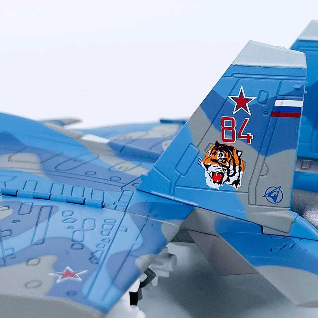1/100 Scale Russian Navy Su-33 Fighter Alloy Model Airplane Collectible