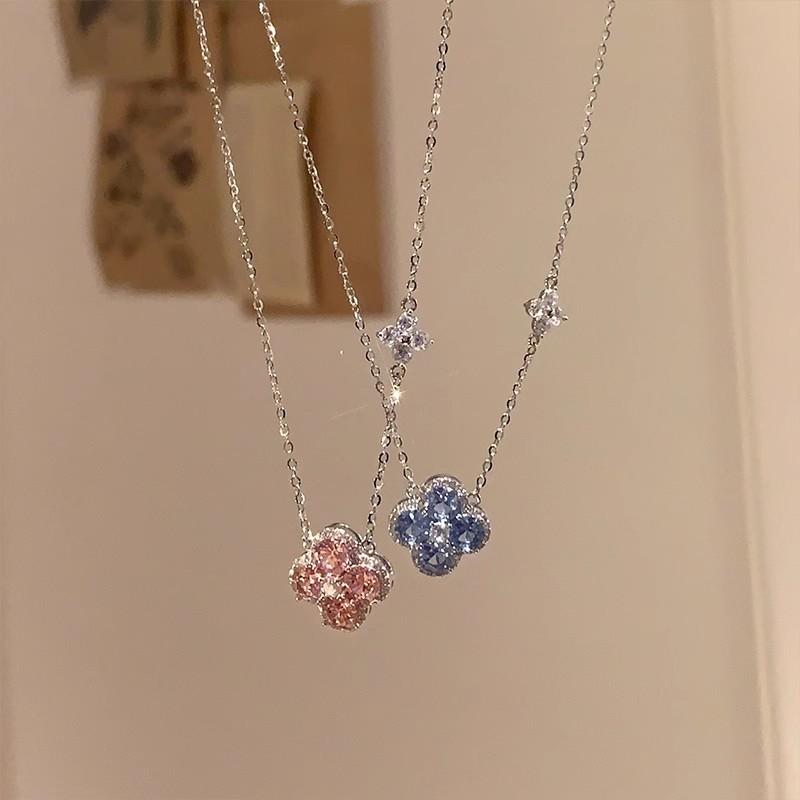 Full Diamond Lucky Four-leaf Clover Necklace for Women, Light Luxury, High-end, Unique Small-scale Collar Chain Accessory, Neck Chain