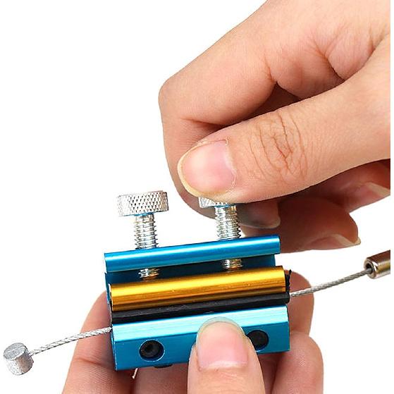 Motorcycle Cable Lubrication Tool Aluminium Portable Brake Throttle Clutch Lubricator for ATV (B Blue)
