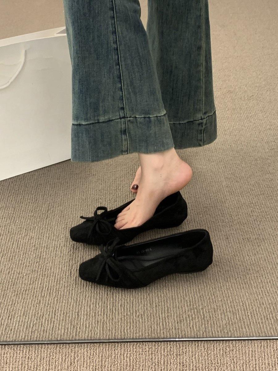 

Gentle wind shoes one pedal shallow mouth small square head wedge bow commuter suede shoes 40 чорний