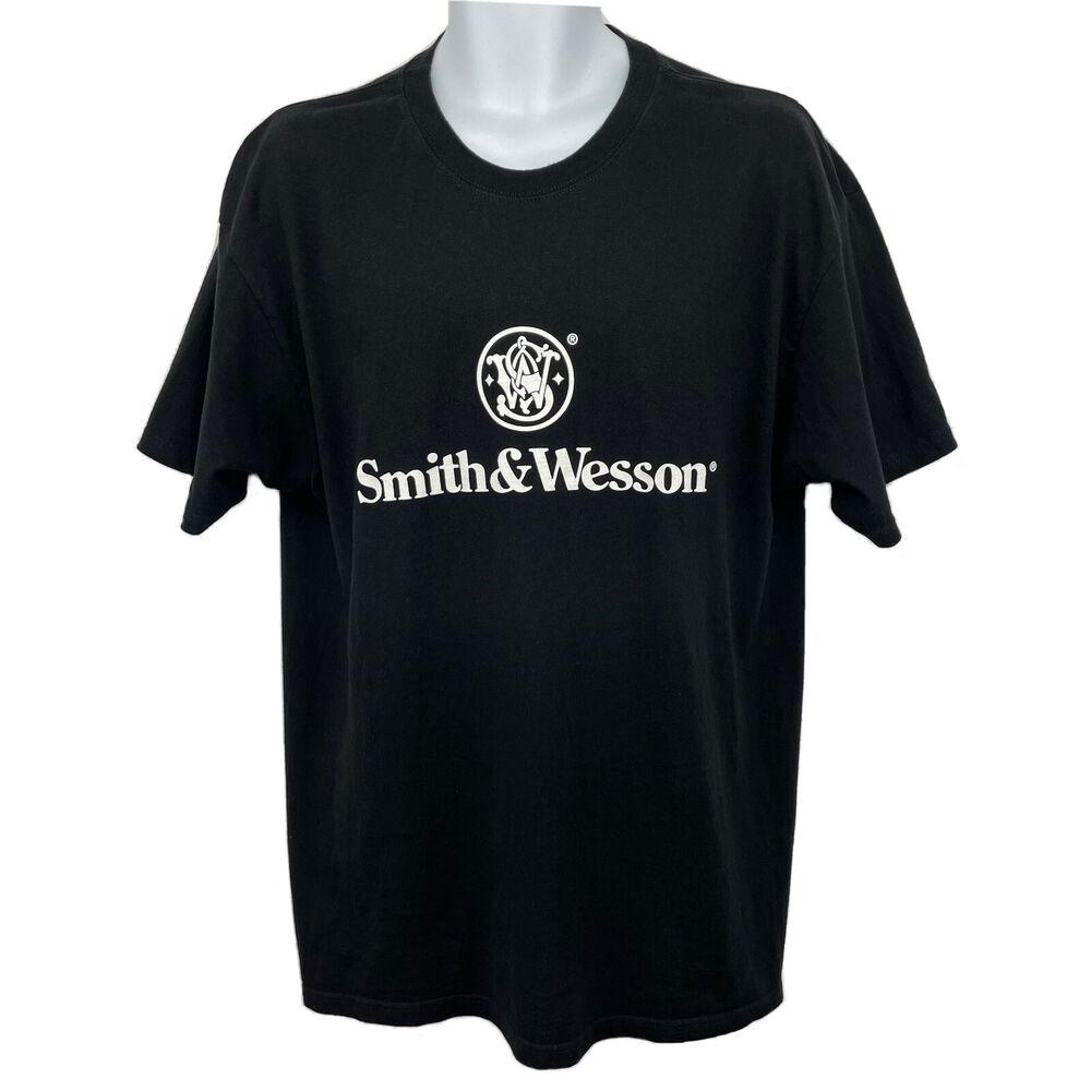

Черная футболка унисекс Smith Wesson Firearms