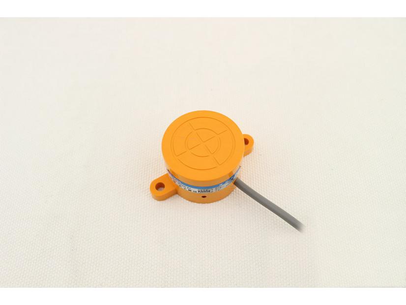 SD/CD Series Inductive Proximity Sensor: Three/Four-Wire, NO/NC Metal Limit Switch