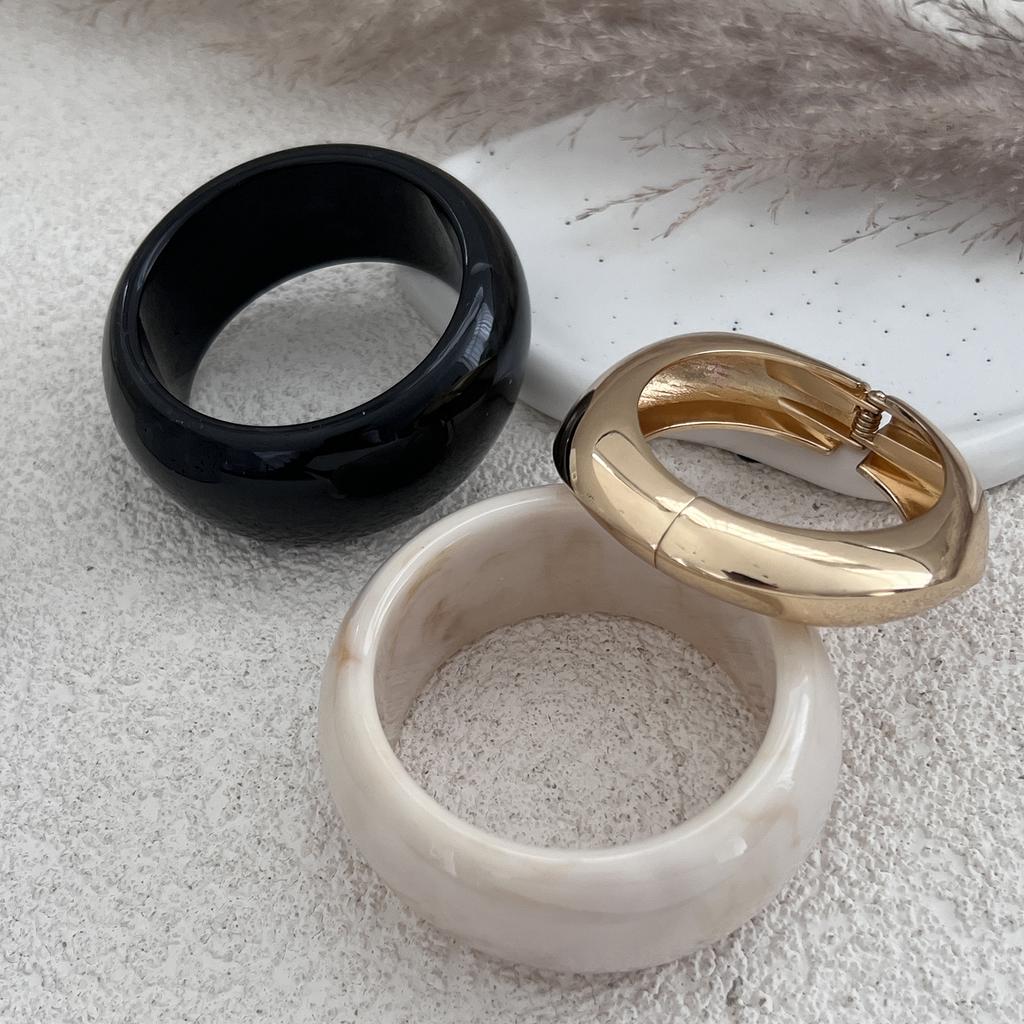 Salircon Vintage Nepravidelné Pryskyřičné Manžetové Přívěsky Náramek Manžeta pro Ženy Módní Hip Hop Kovový Široký Geometrický Párty Manžeta Šperk