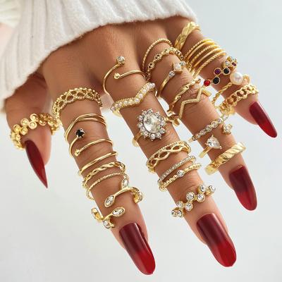 Juego de 28 piezas de anillos con encanto noble, temperamento de lujo, perlas, diamantes, accesorios de boda versátiles y ahuecados para fiestas
