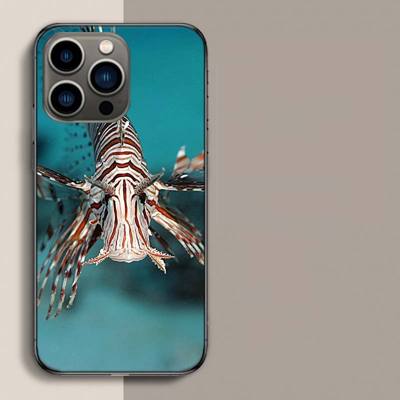 Clown Fish in the Sea or Ocean Phone Case For Iphone 17 Air 15 Pro 14 Plus 16 Pro Max 17E 16E 12 13 Mini 11 Cover Cute Fundas