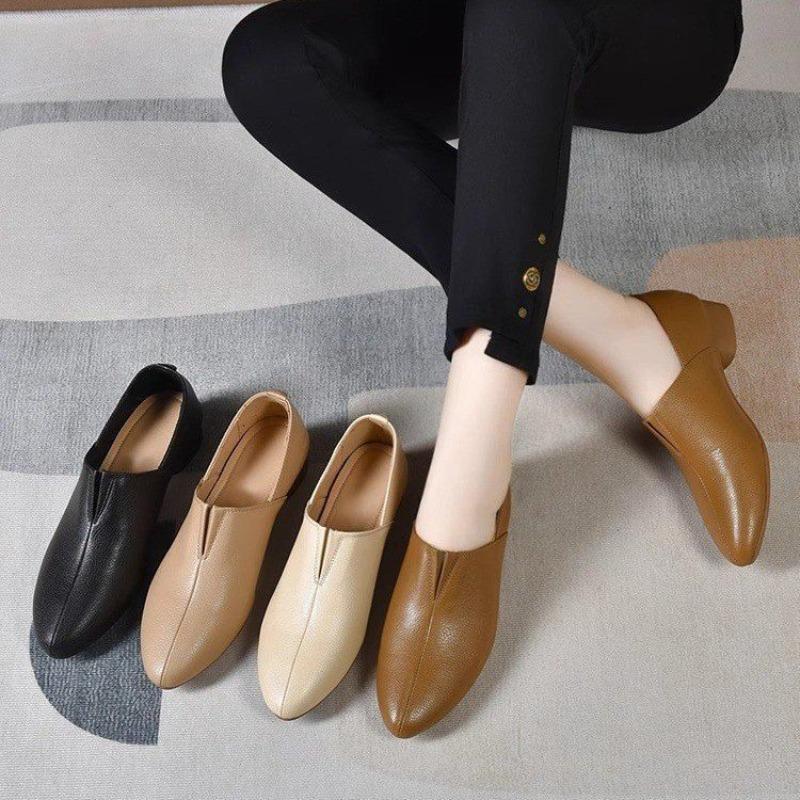 Small Soft Leather Shallow Mouth Single Shoes Autumn New Comfortable Pointed Soft Sole Versatile Women's Shoes Casual Leather Shoes