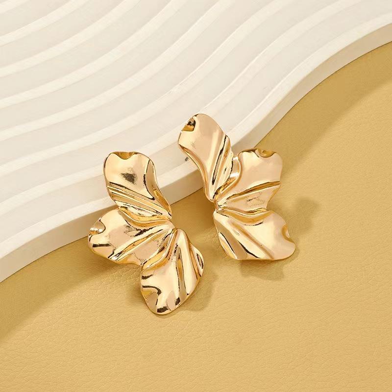 Gold Color Irregular Metal Dangle Earrings for Women Uneven Folded Female Unusual Earrings New Punk Personality Jewelry