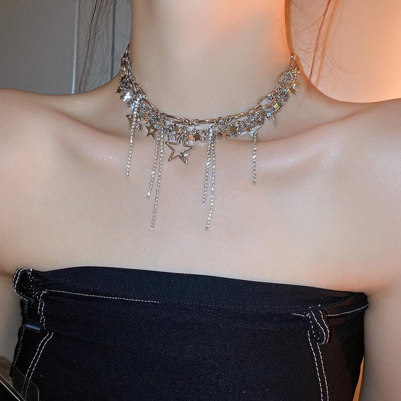 Rhinestone Star Tassel Necklace: Elegant European-American Clavicle Chain with Sequin Cutout for a Versatile, Luxurious, Sweet and Cool Style.