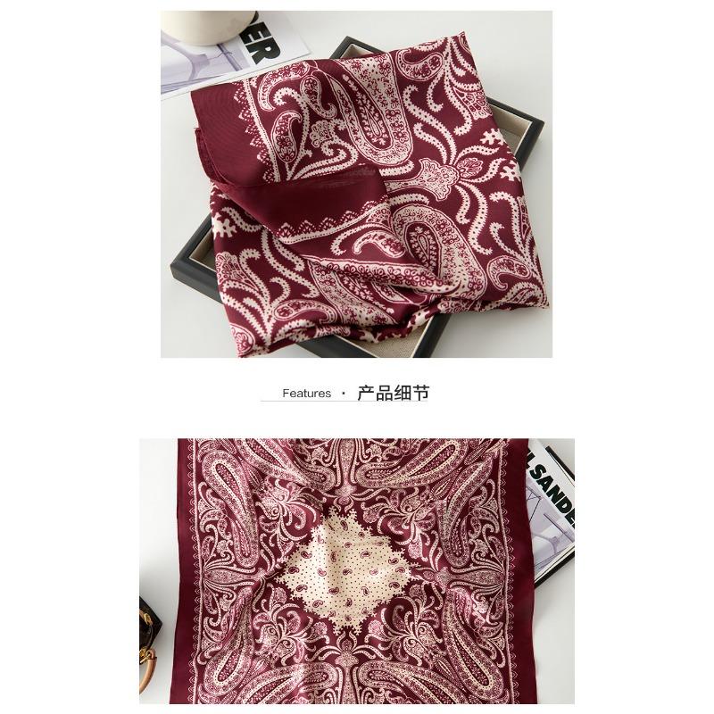 Écharpe Carrée Satinée Élégante pour Femme Rouge Vin Imprimé Noix de Cajou Protection Solaire