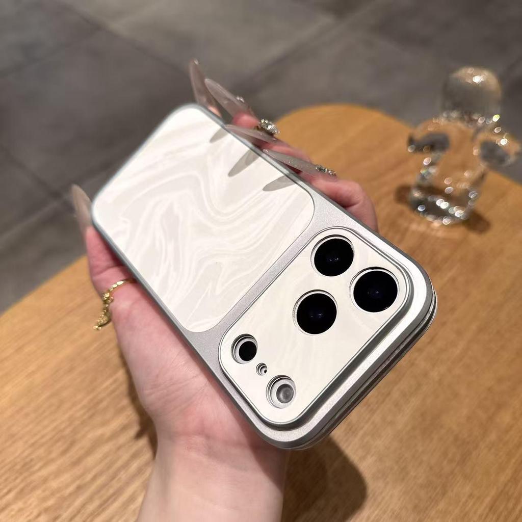 Ledertextur iPhone 17 Pro Max Hülle mit Wasserwellen- und Schneeberg-Samtmuster