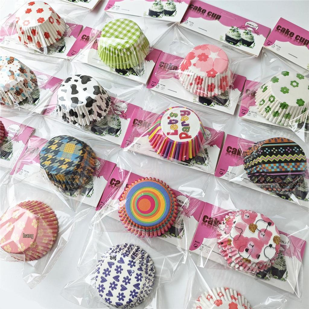 Oil-Proof Cake Paper Cups Set: 50 Cake Liners (11cm), 100 Base Liners (8cm), 25 Baking Paper Cups.