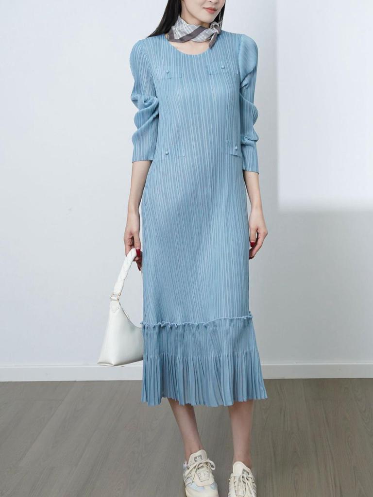 Women's 2026 Spring New Arrival: Elegant Pleated Long Dress for Commuting