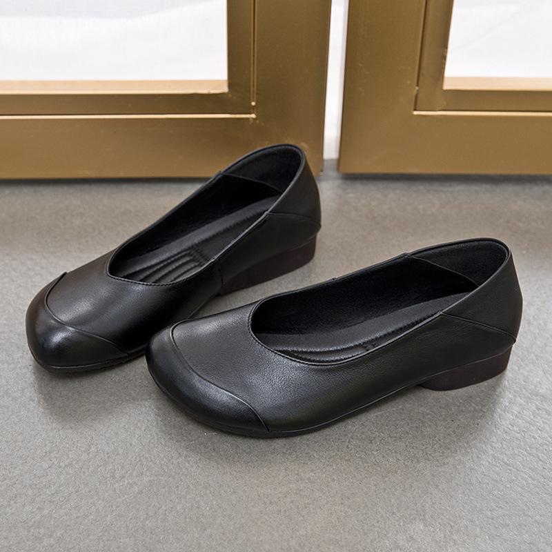 Single Shoes Female Spring Breathable New Simple Wind Commuter Flat Bottom Slip-On Square Head Shallow Mouth Casual Lazy Shoes