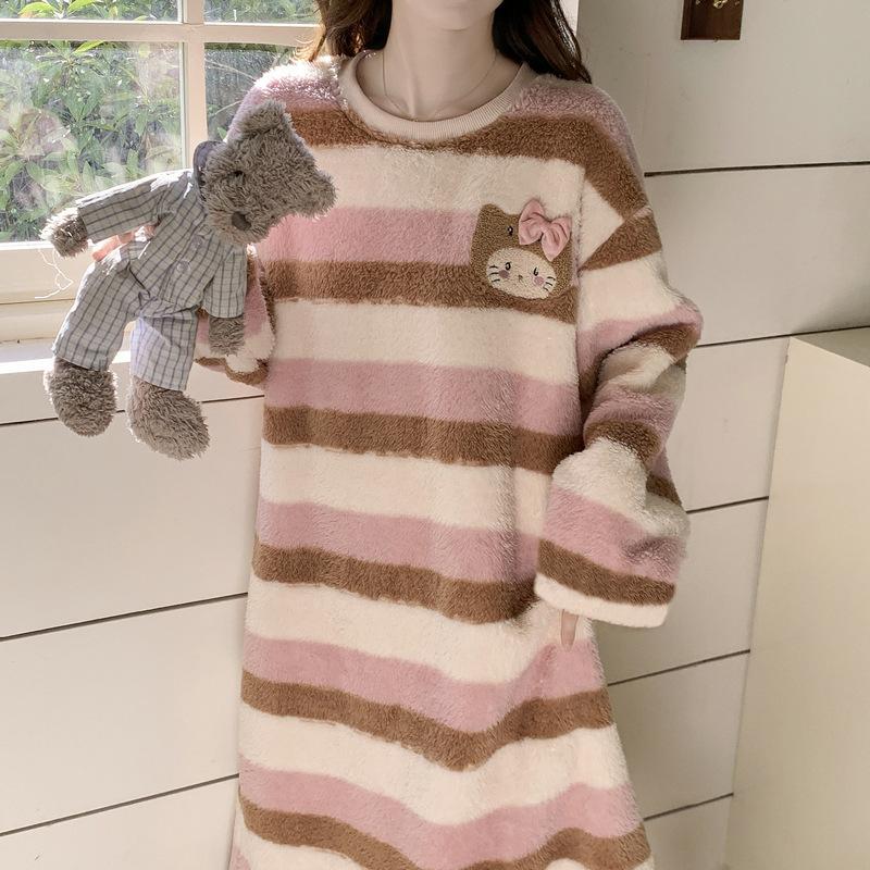 Autumn and winter thickened coral fleece pajamas women s printed flannel pajamas thermal loungewear fleece spot M