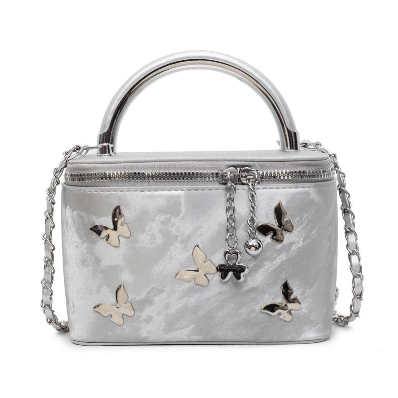 

Fashion versatile chain small square bag women s new popular butterfly portable bucket bag shoulder messenger bag серебряный
