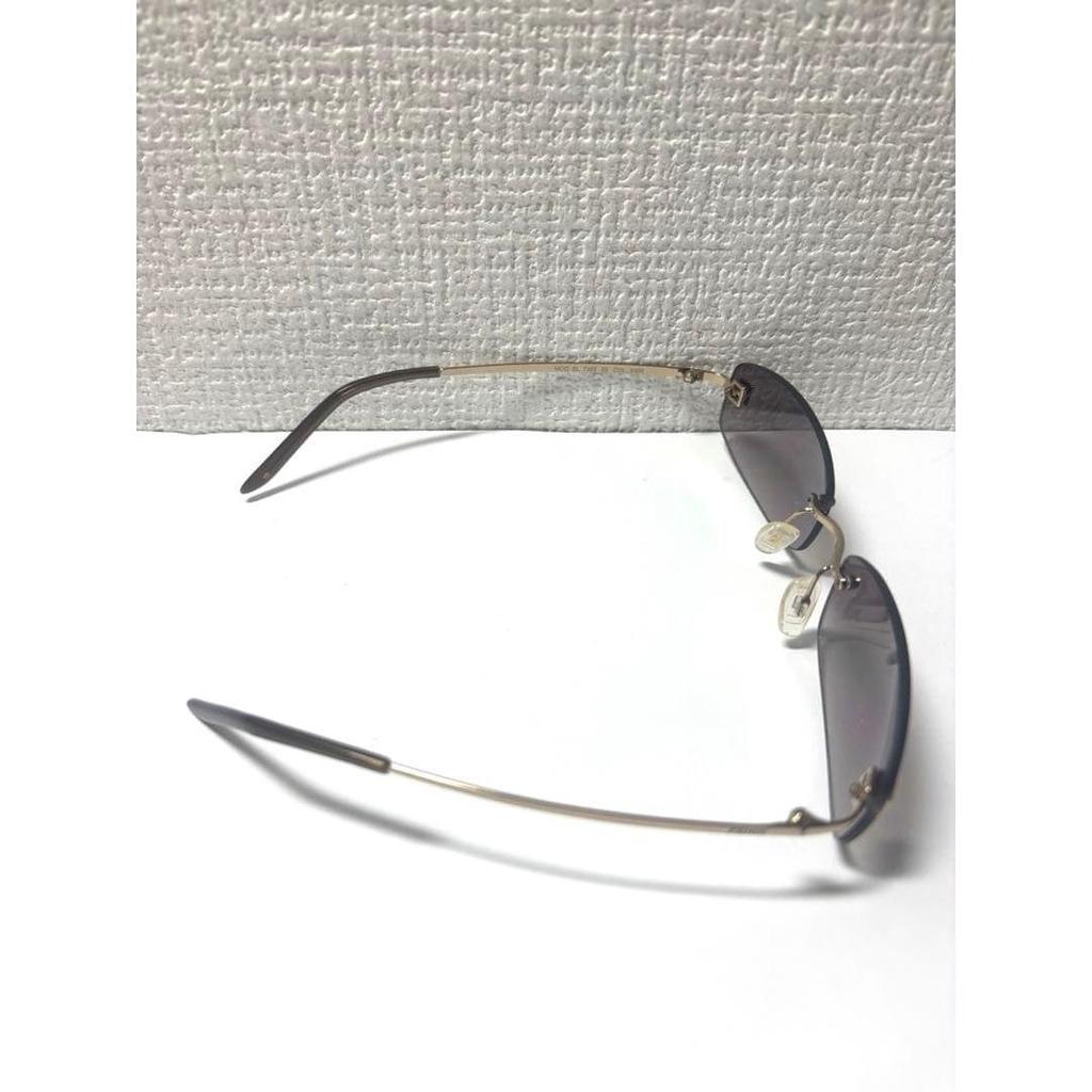 Used Now 31 FENDI Fendi sunglasses with case Good condition