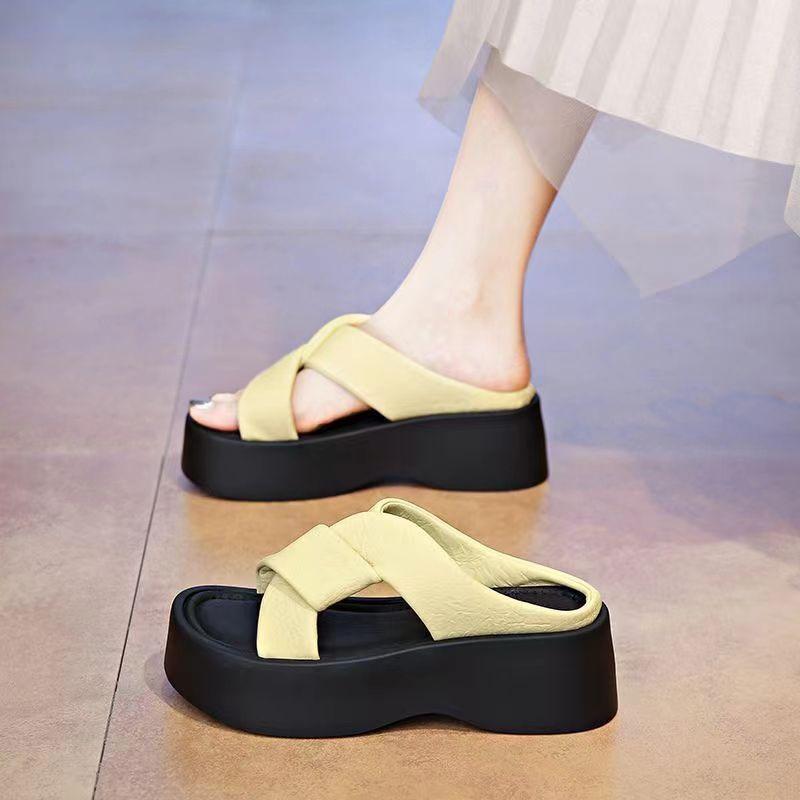 

Французские тапочки женские летние модные 2025 новые с юбкой черные пляжные туфли на платформе повседневные сандалии 40 светло-желтого