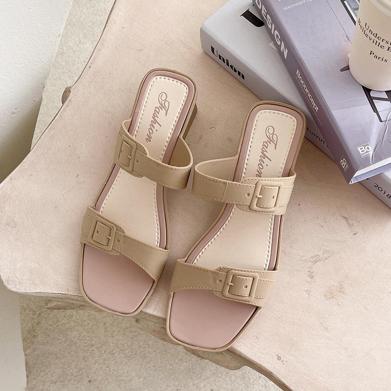 2025 trendige neue Hausschuhe Damen Sommer Mode dicker Absatz Hausschuhe Koreanische Version Temperament Mädchen hoher Absatz coole Hausschuhe Außenbekleidung