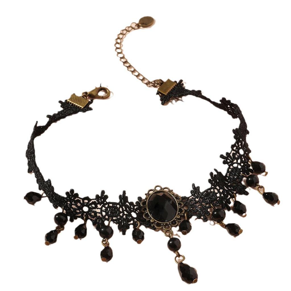 Retro Gothic Black Lace Clavicle Chain Exaggerated Women's Necklace